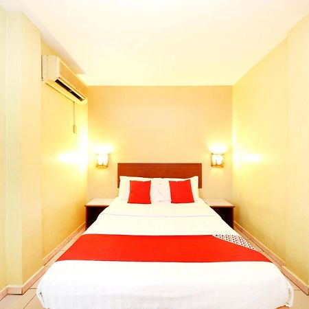 Super Oyo 447 Comfort Hotel Meru Klang Exteriér fotografie