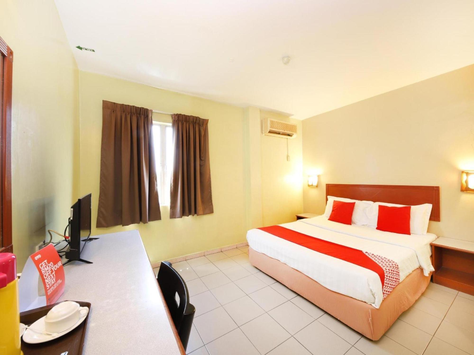 Super Oyo 447 Comfort Hotel Meru Klang Exteriér fotografie
