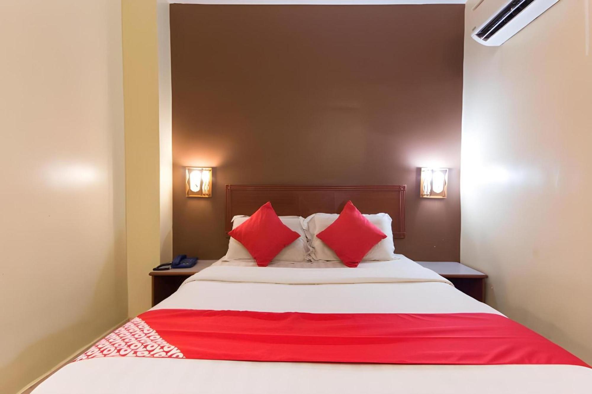 Super Oyo 447 Comfort Hotel Meru Klang Exteriér fotografie