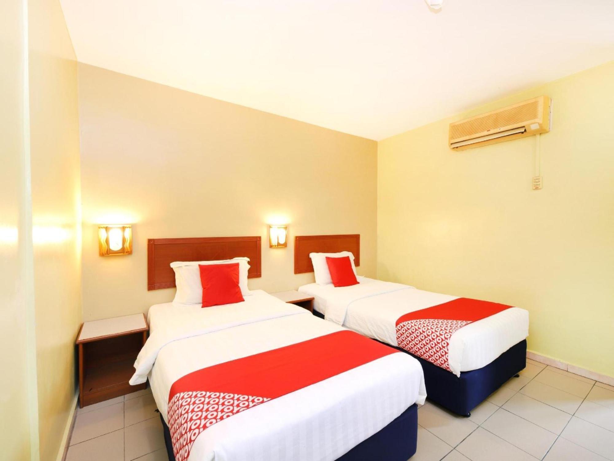 Super Oyo 447 Comfort Hotel Meru Klang Exteriér fotografie