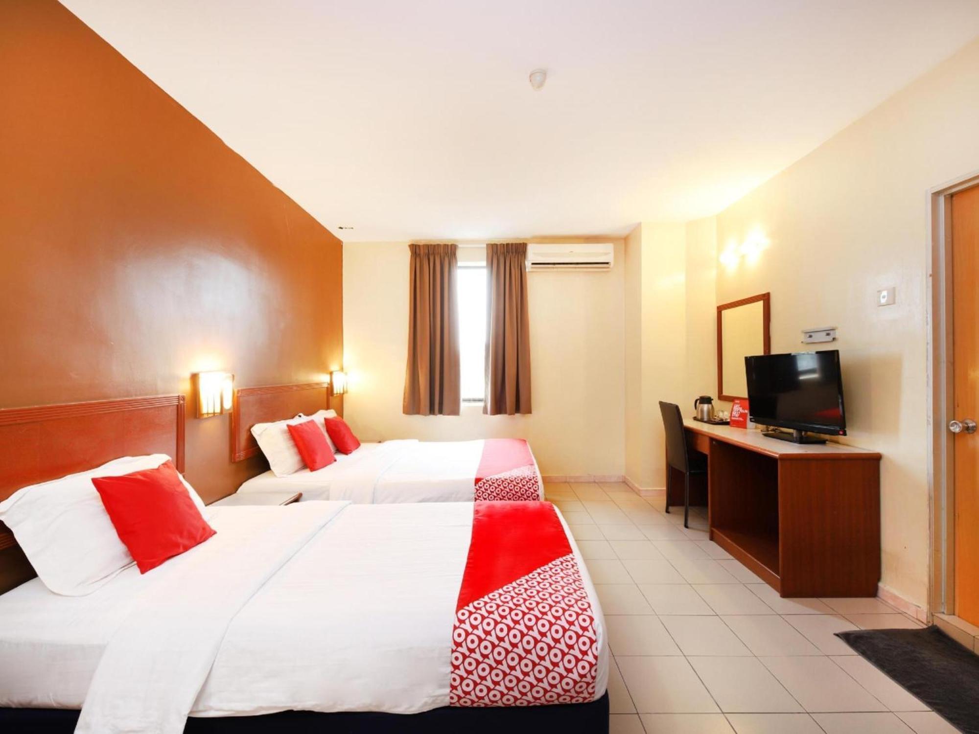 Super Oyo 447 Comfort Hotel Meru Klang Exteriér fotografie