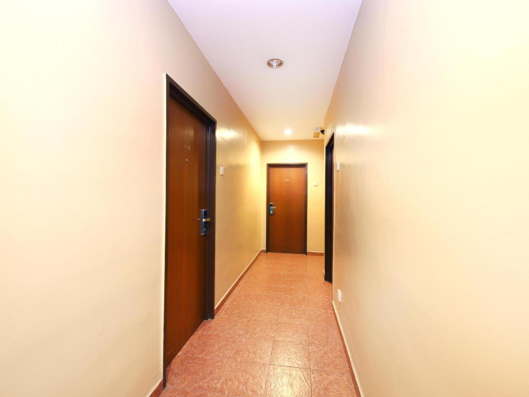 Super Oyo 447 Comfort Hotel Meru Klang Exteriér fotografie