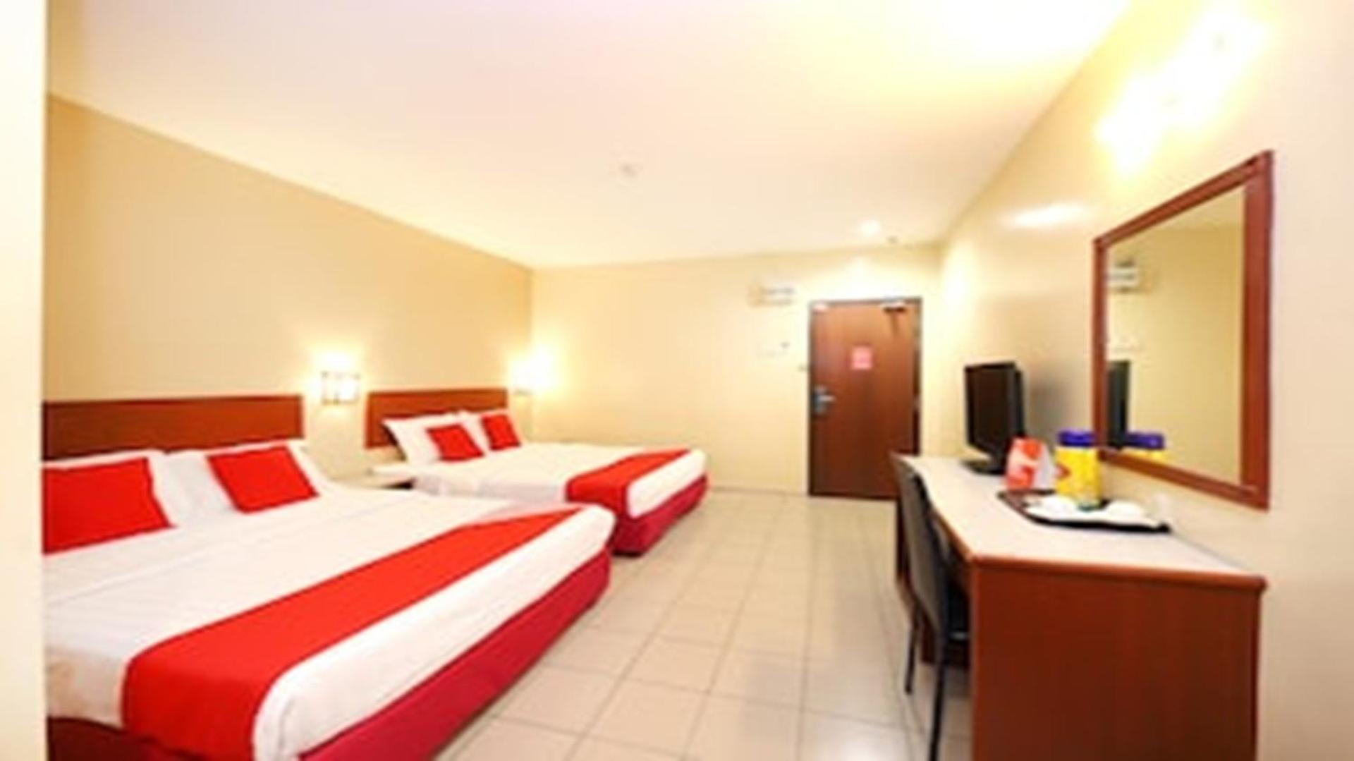 Super Oyo 447 Comfort Hotel Meru Klang Exteriér fotografie